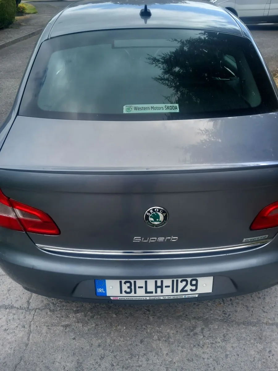 Skoda Superb 2013 - Image 5