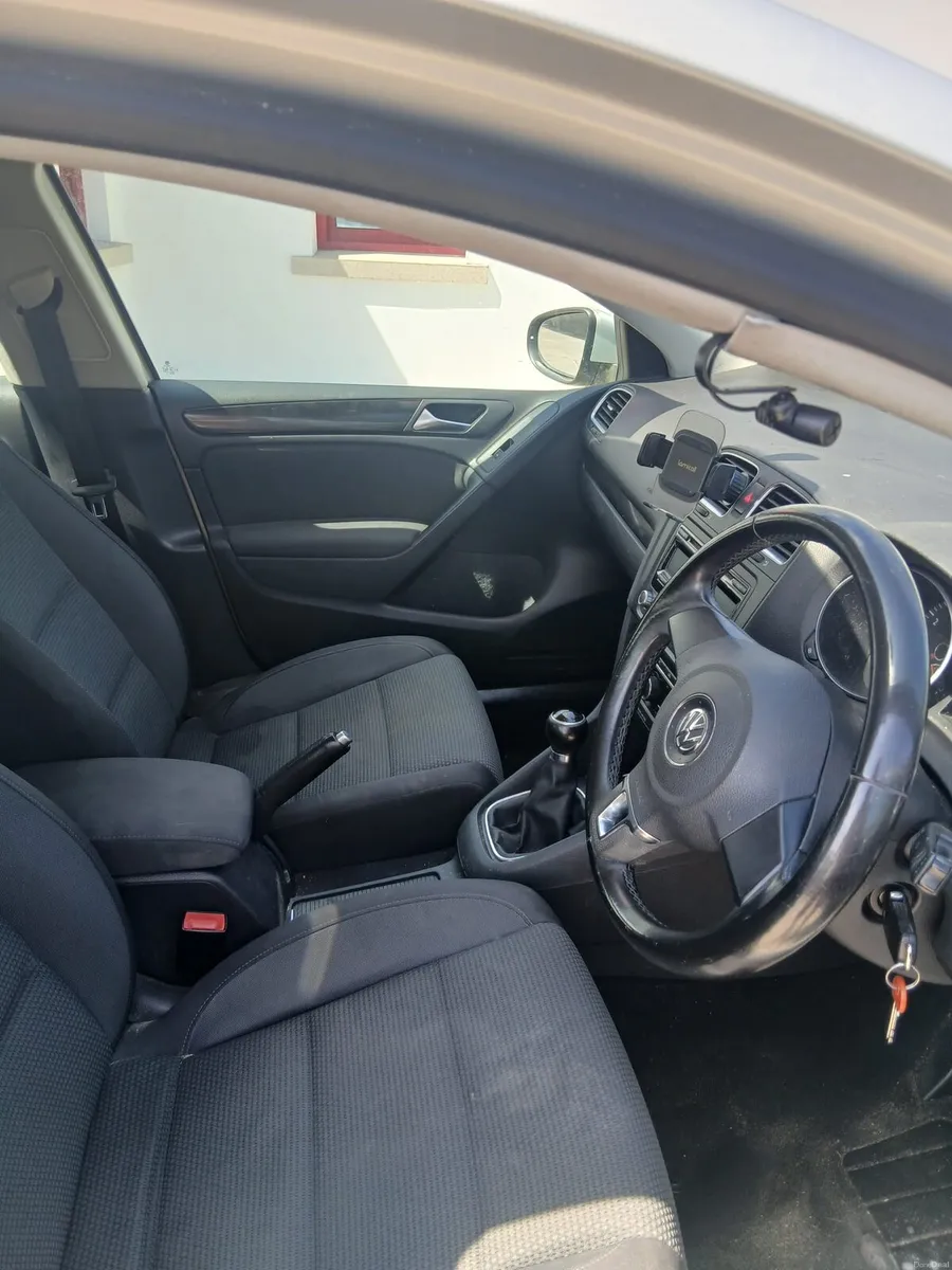 Volkswagen Golf - Image 6