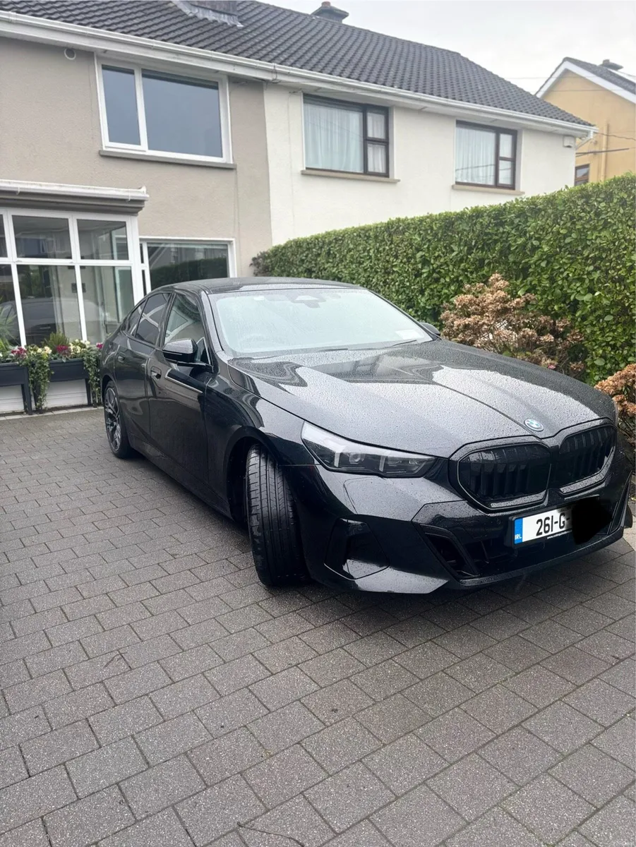 BMW 530e MSport Pro - Image 1