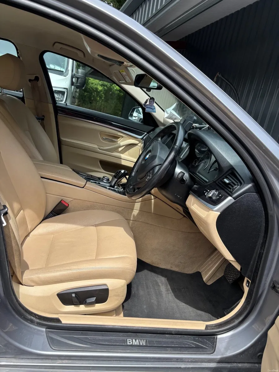 BMW 5-Series 2014 - Image 6