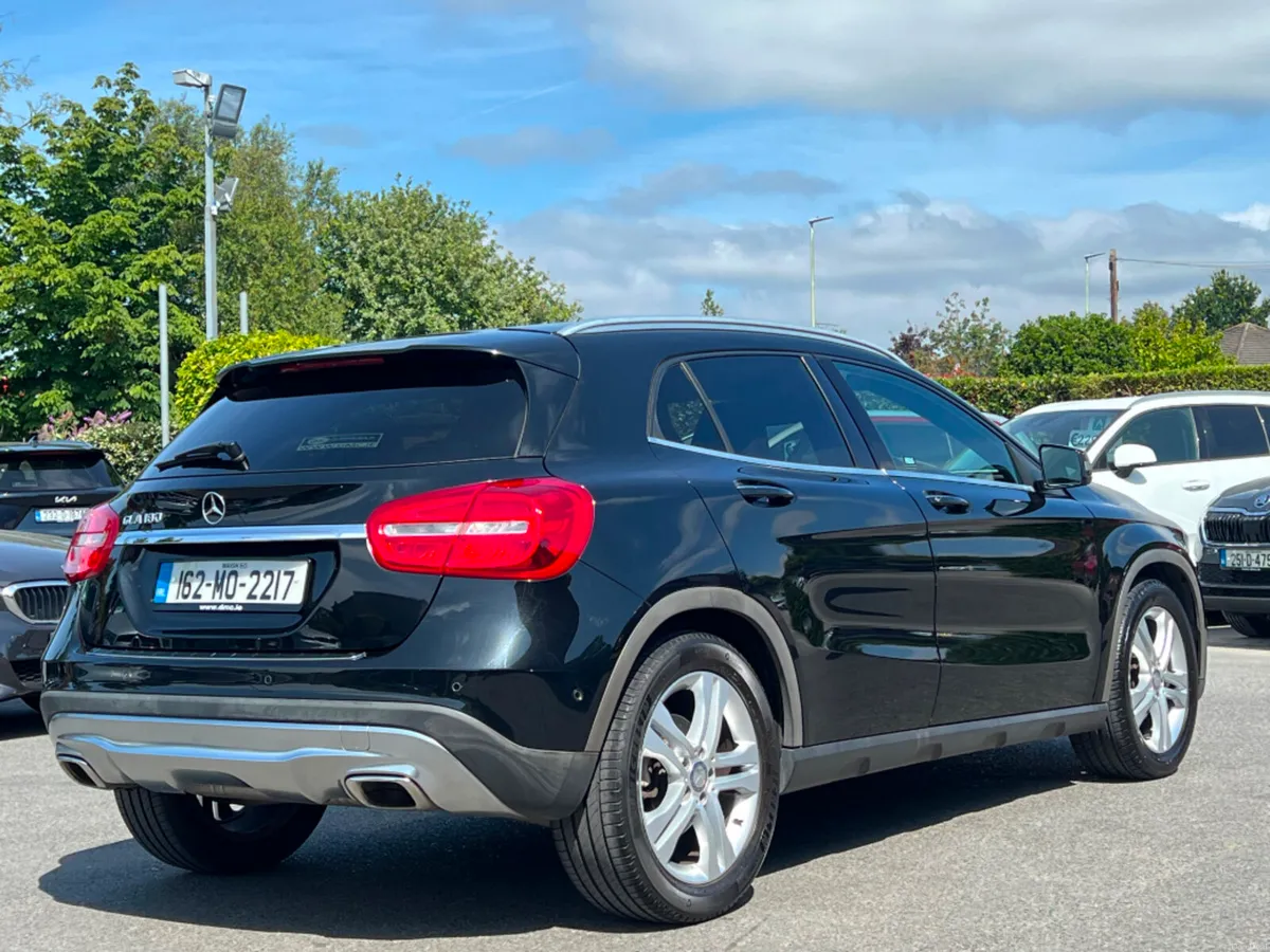 Mercedes-Benz GLA 180 AUTO PREMIUM *LOW KMS & HUGE - Image 5