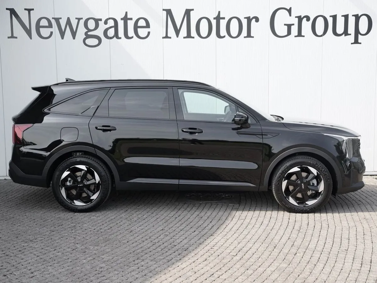 Kia Sorento DECHROMED - BLACKED OUT - CUSTOM - PHE - Image 4