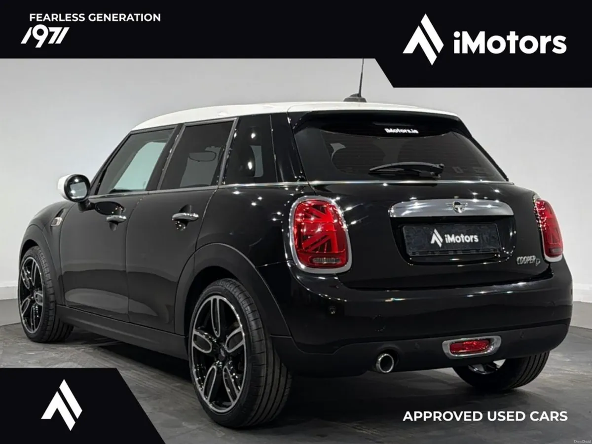 Mini Cooper COOPER D AUTOMATIC - Image 4