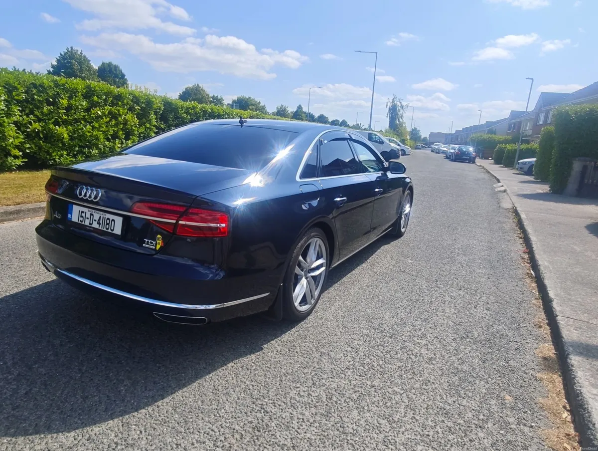 Audi A8 2015 - Image 3