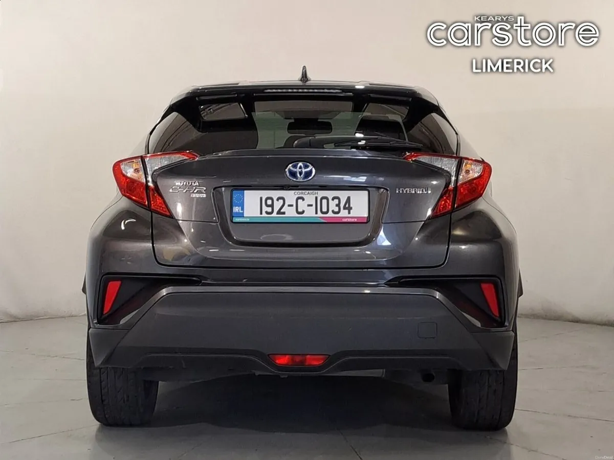 Toyota C-HR 1.8 HYBRID SPORT - Image 4