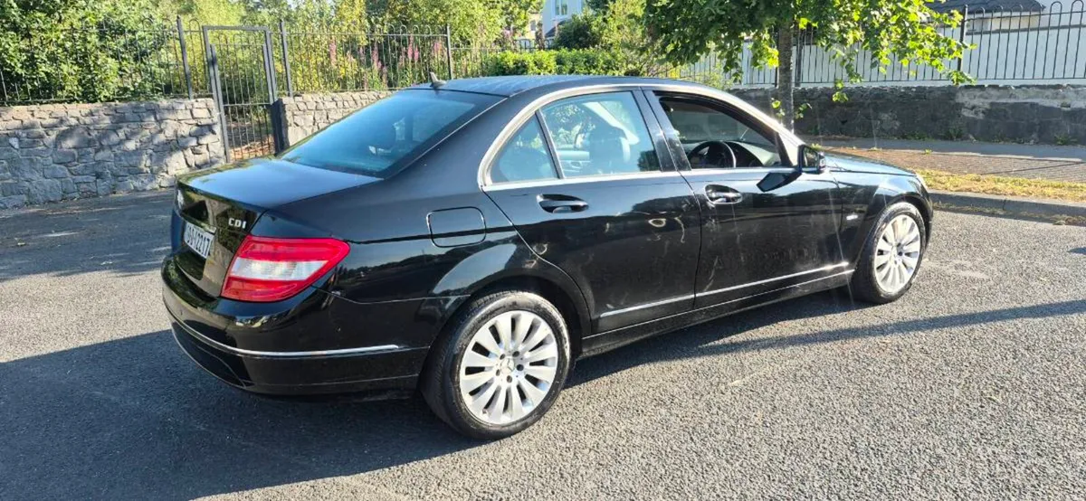 2010 mercedes c200 nctd 11/26 - Image 2