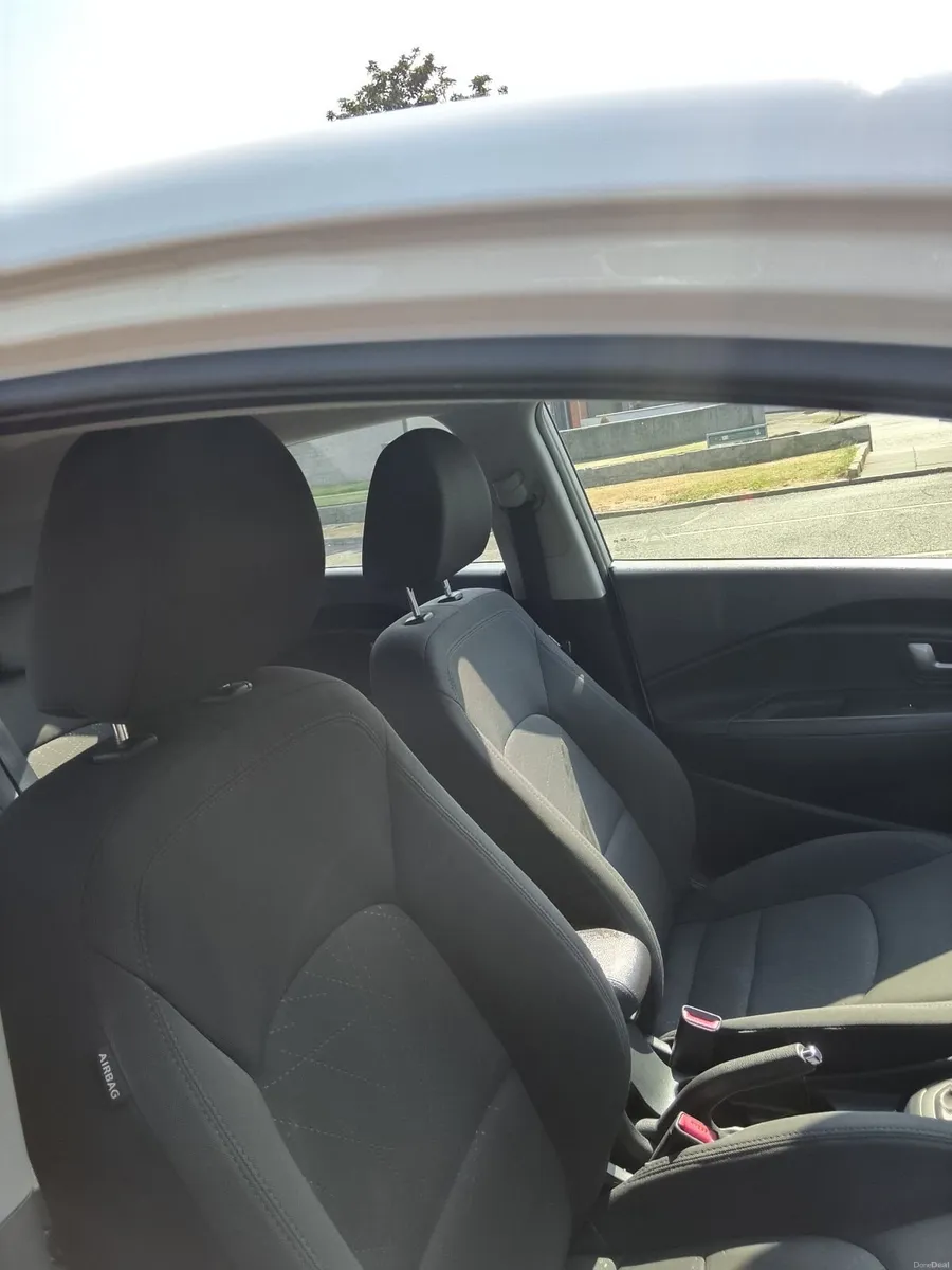 2014 Kia Rio - Image 6