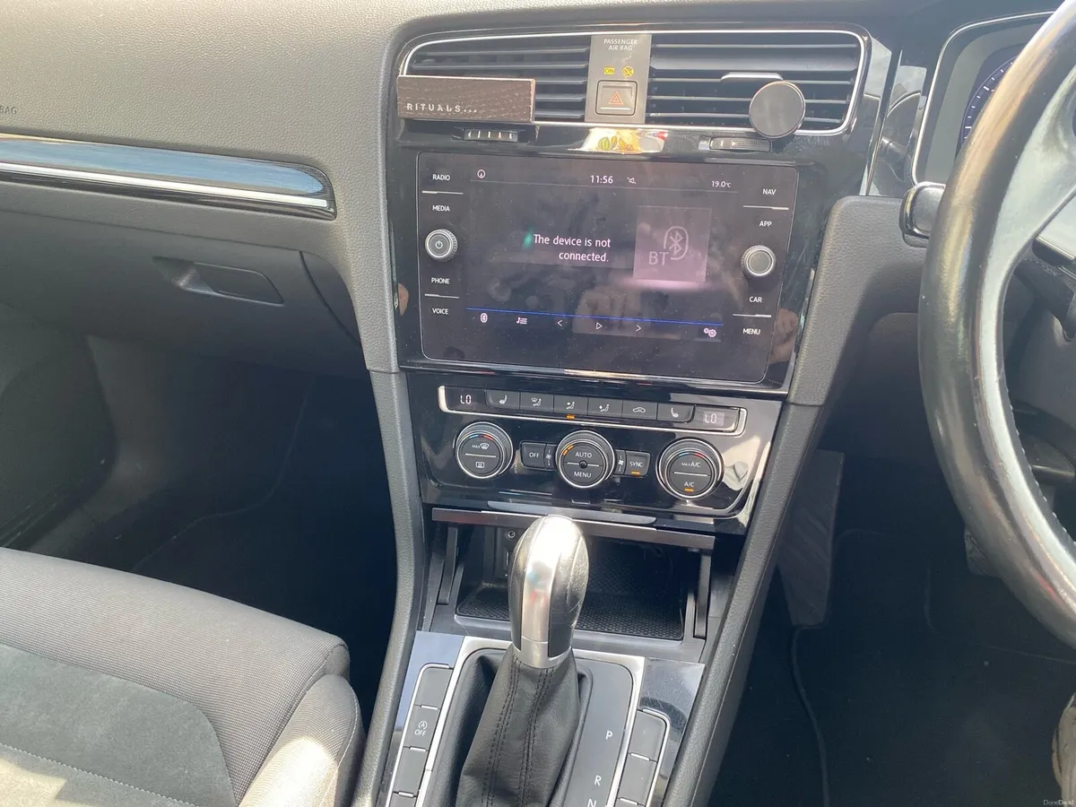 Volkswagen Golf R-Line 1.4 TSI - Image 6