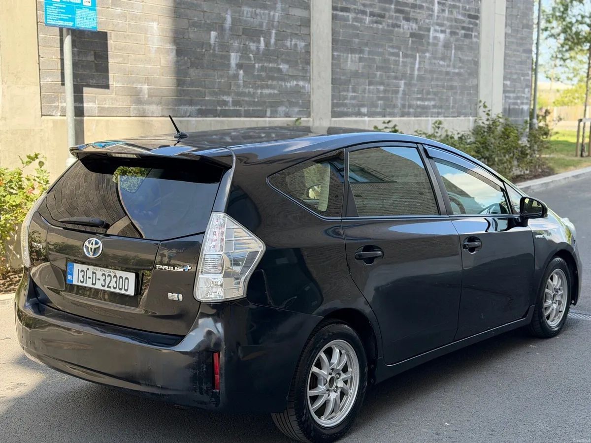 Black Toyota Prius Alpha 2013 7 Seater Hybrid - Image 4