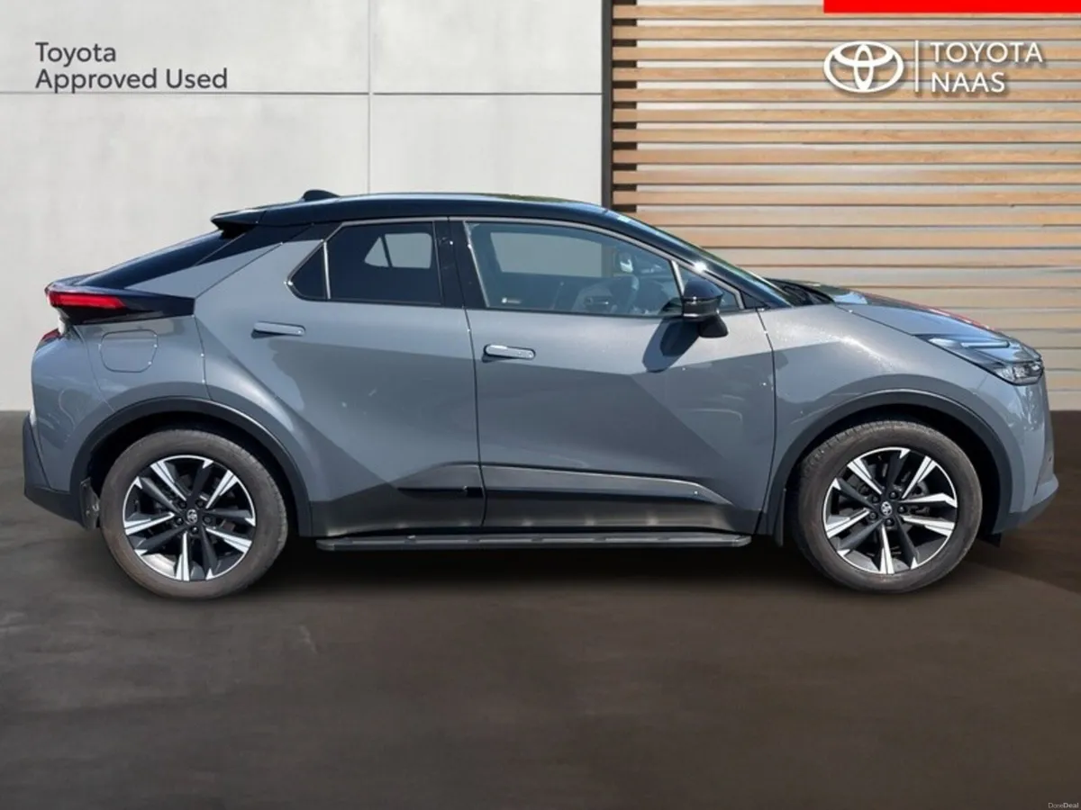 Toyota C-HR EX - DEMO C-HR PHEV SPORT+ - Image 3
