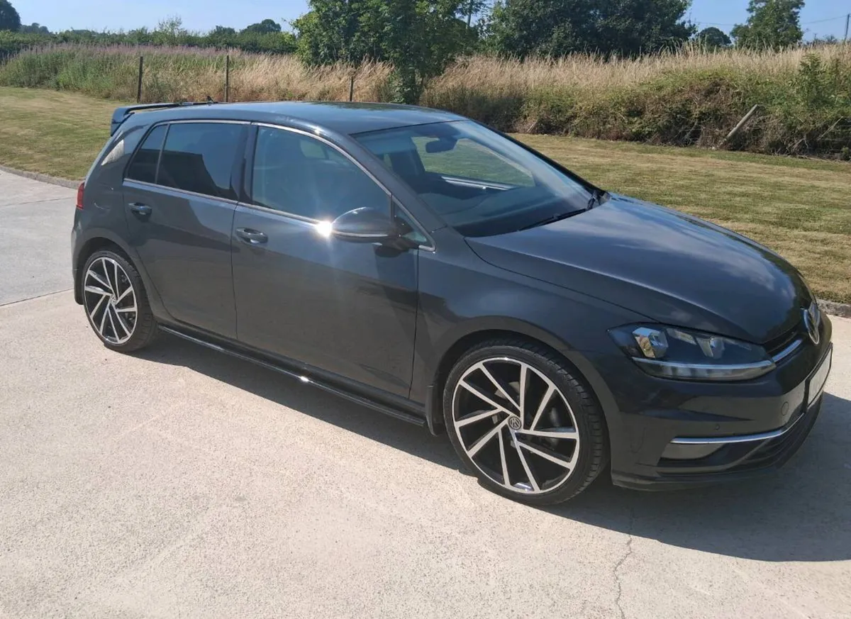 2019 VOLKSWAGEN GOLF 1.6 diesel - Image 1