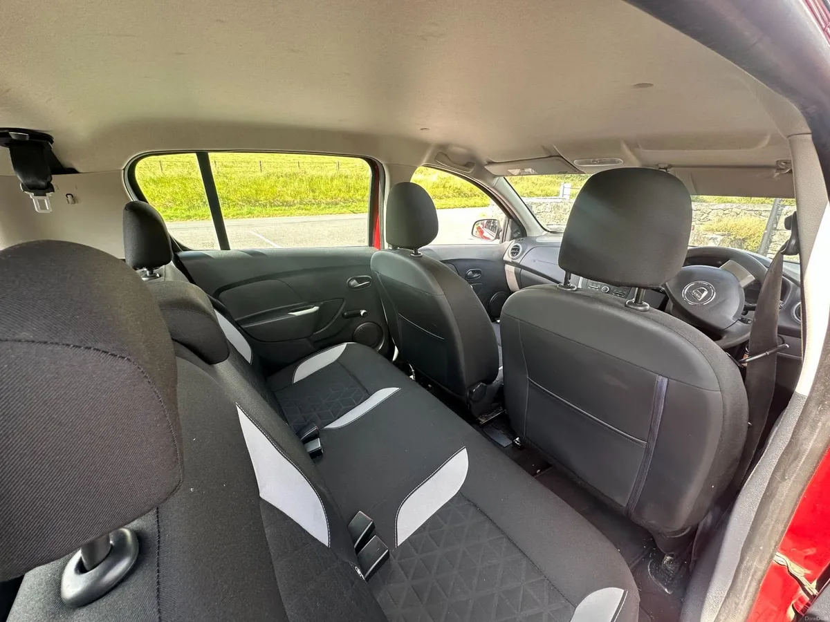 Dacia Sandero Stepway 2015 - Image 2