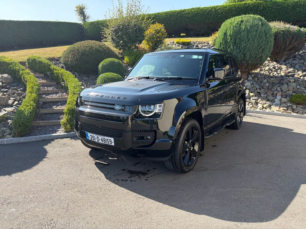 Land Rover Defender 110 - Image 1