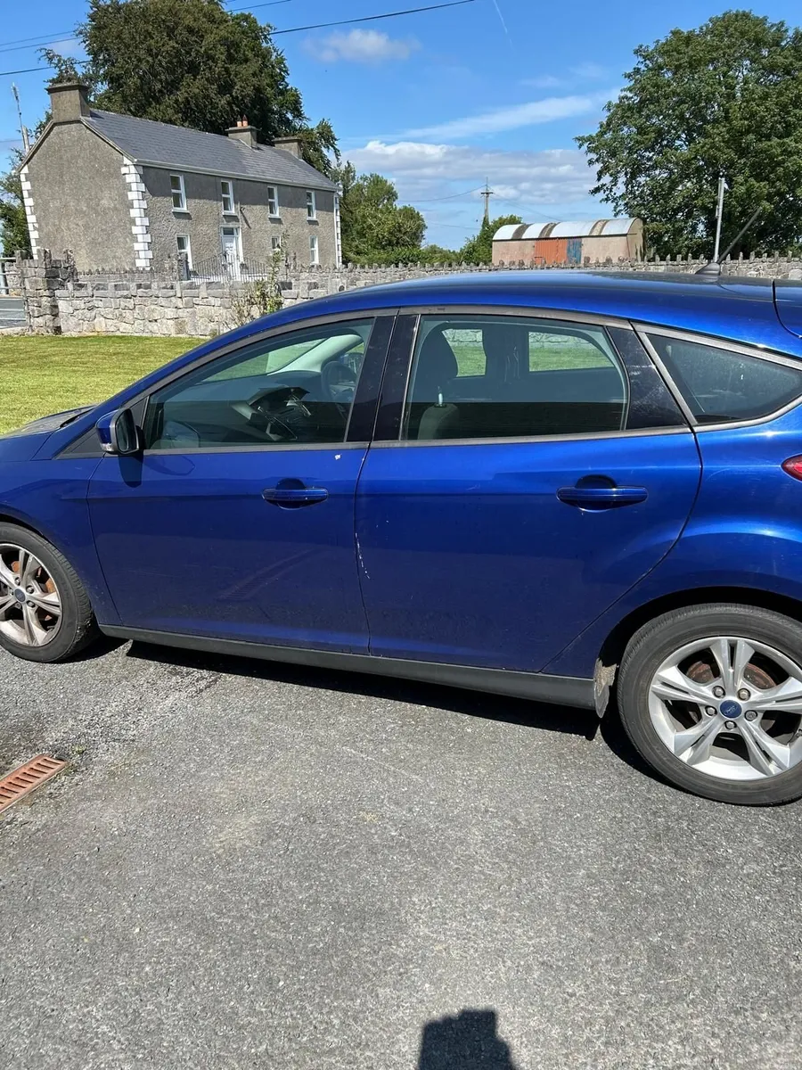 Ford Focus 2017 - Image 2