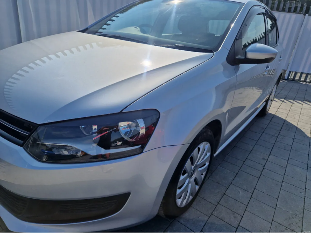 Volkswagen Polo 1.2 PETROL AUTO - Image 5