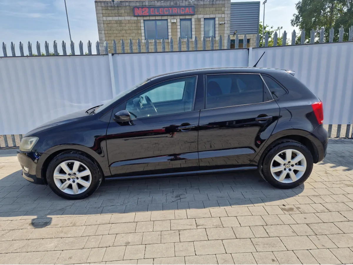 Volkswagen Polo 1.2 PETROL AUTO - Image 6