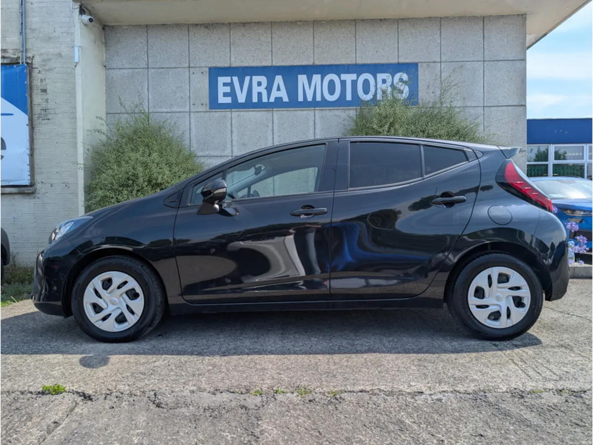 Toyota Aqua X AUTOMATIC HYBRID 1.5 PETROL //REVERS - Image 4