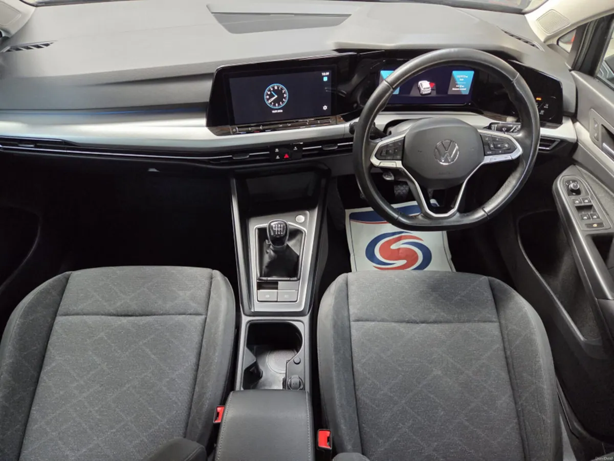 Volkswagen Golf 1.5 TSI PETROL - Image 2