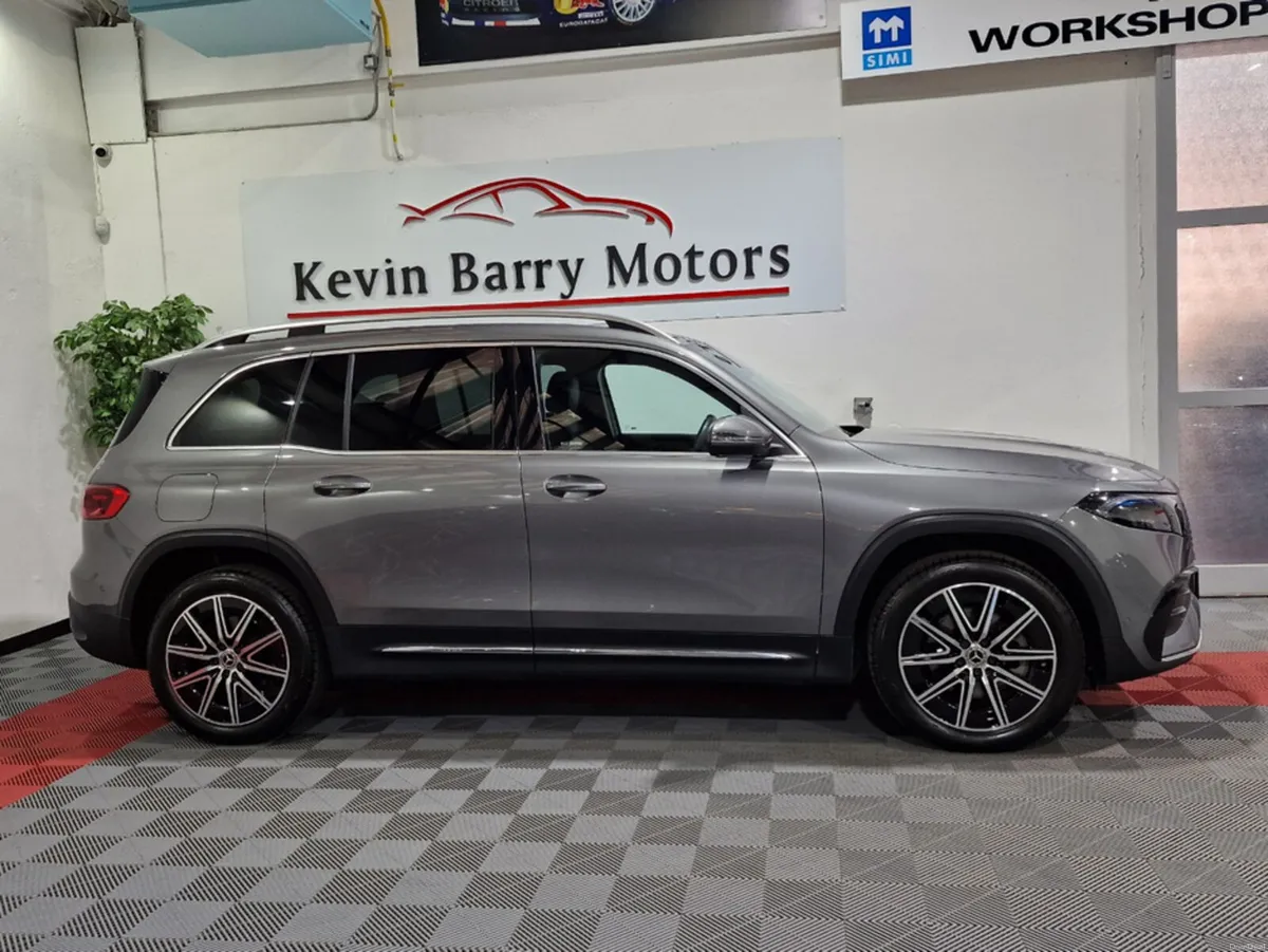 Mercedes-Benz EQB 250+ AMG LINE EXECUTIVE (70.5KWH - Image 4