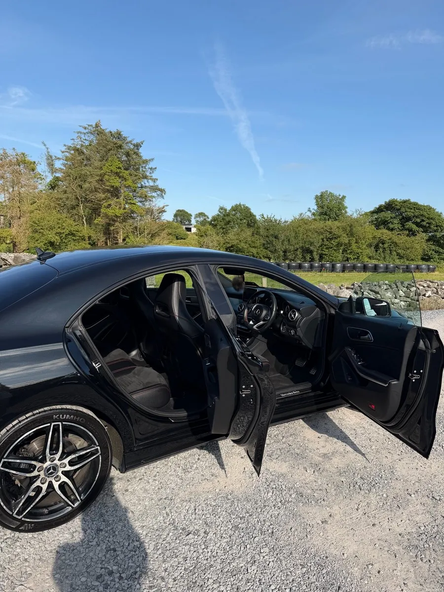 Mercedes CLA Automatic - AMG Line - Image 2
