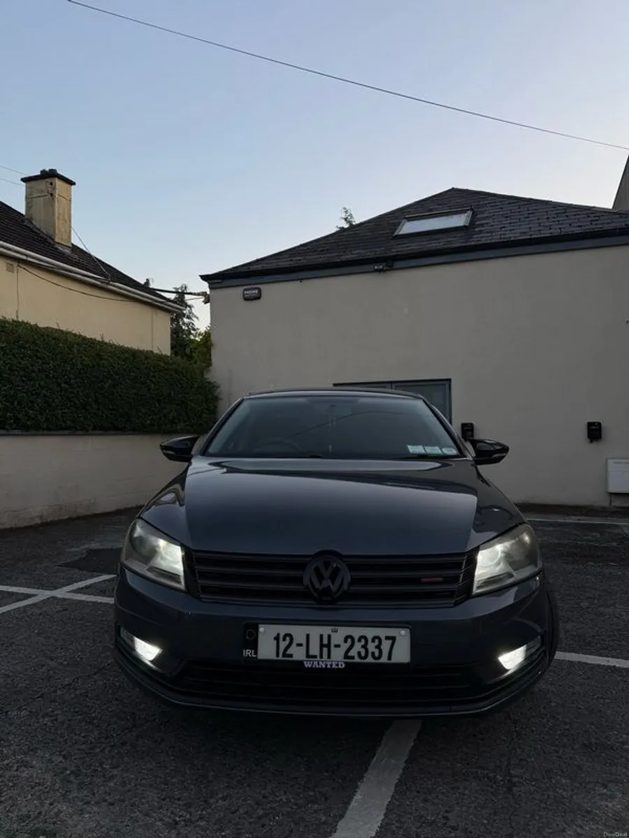 2012 Volkswagen Passat B7 - Image 2