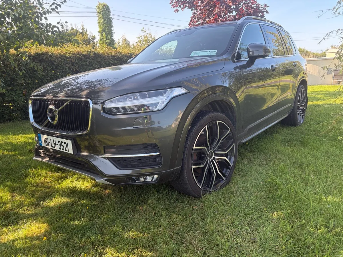 Volvo XC90 Momentum Pro huge spec - Image 1