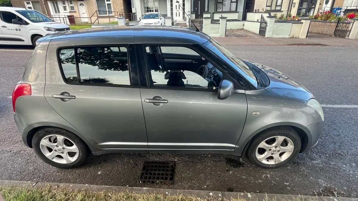 Suzuki Swift - Image 2