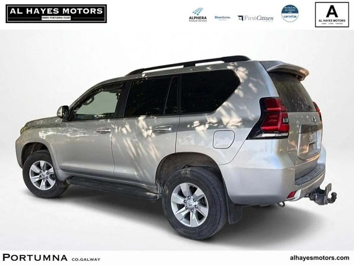 Toyota Land Cruiser AUTOMATIC LWB COMMERCIAL 2-SEA - Image 2