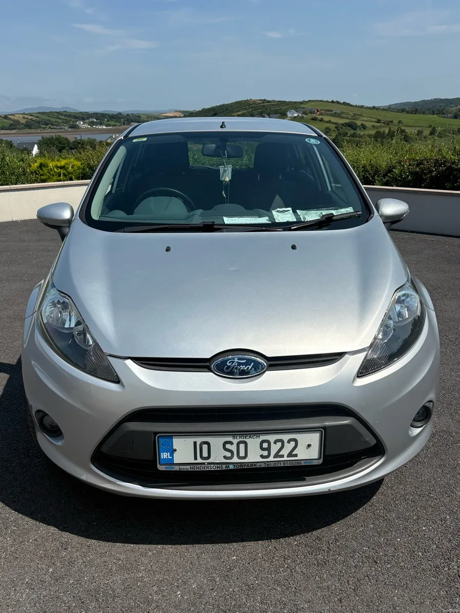 2010 ford fiesta - Image 1