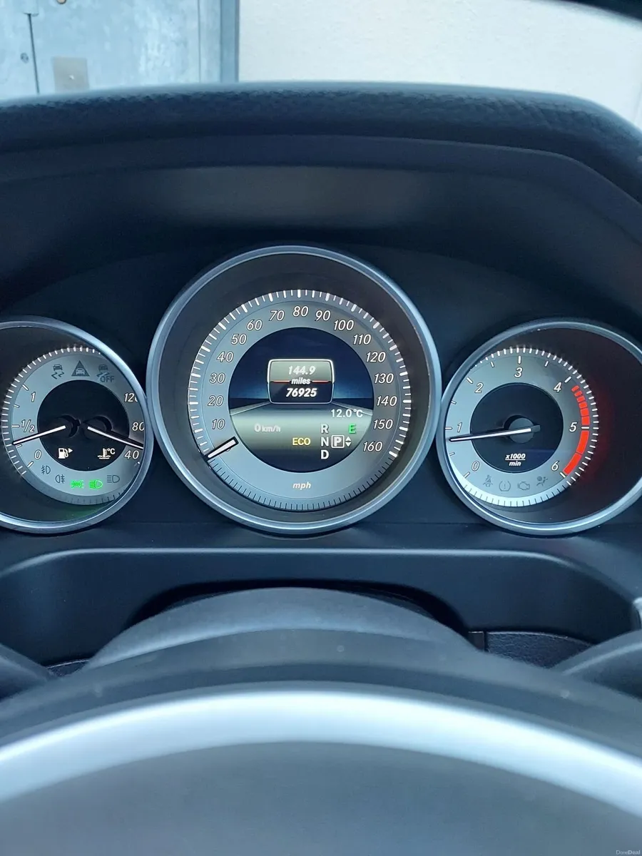 Mercedes-Benz E-Class 2016 - Image 4