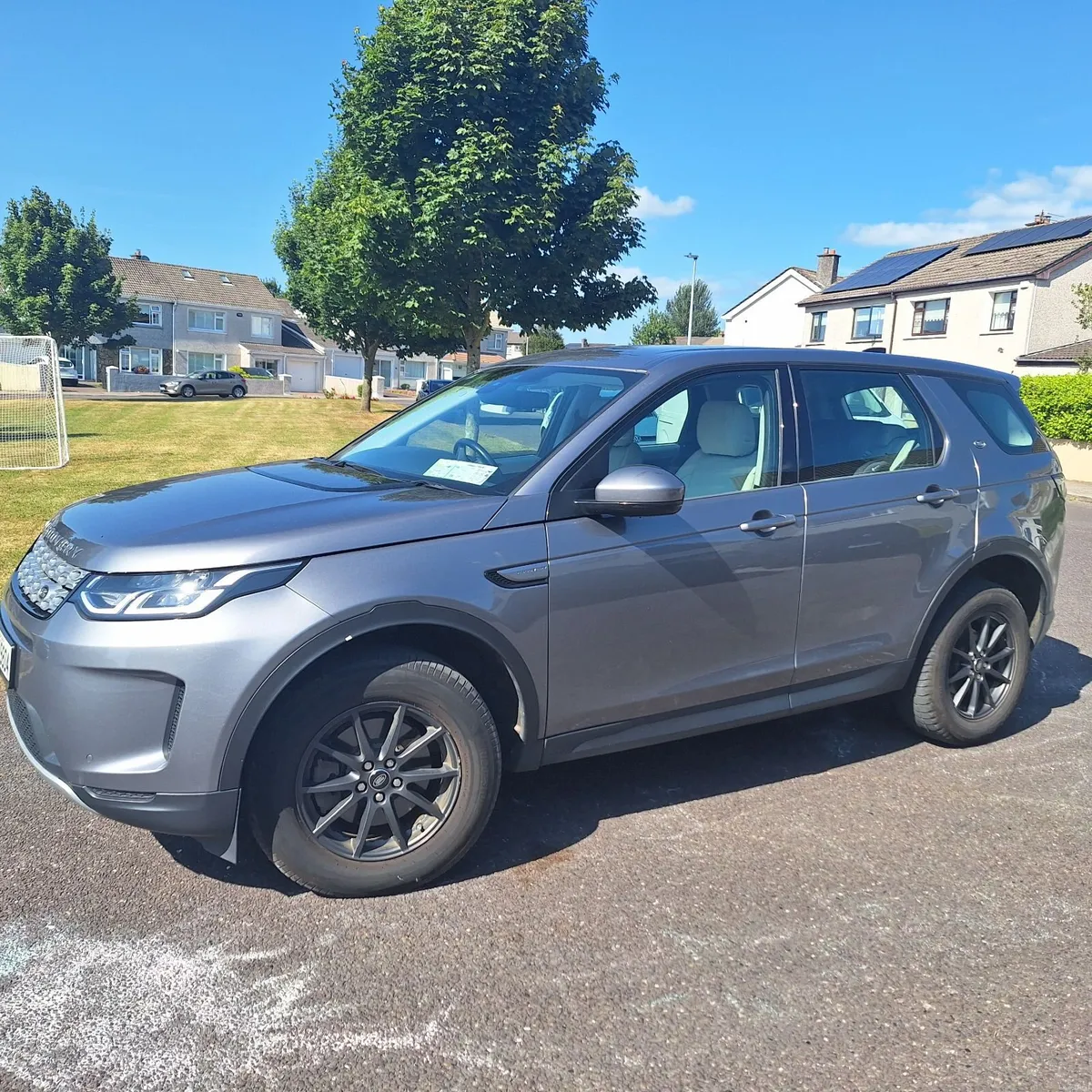 Land Rover Discovery Sport 2020 - Image 4