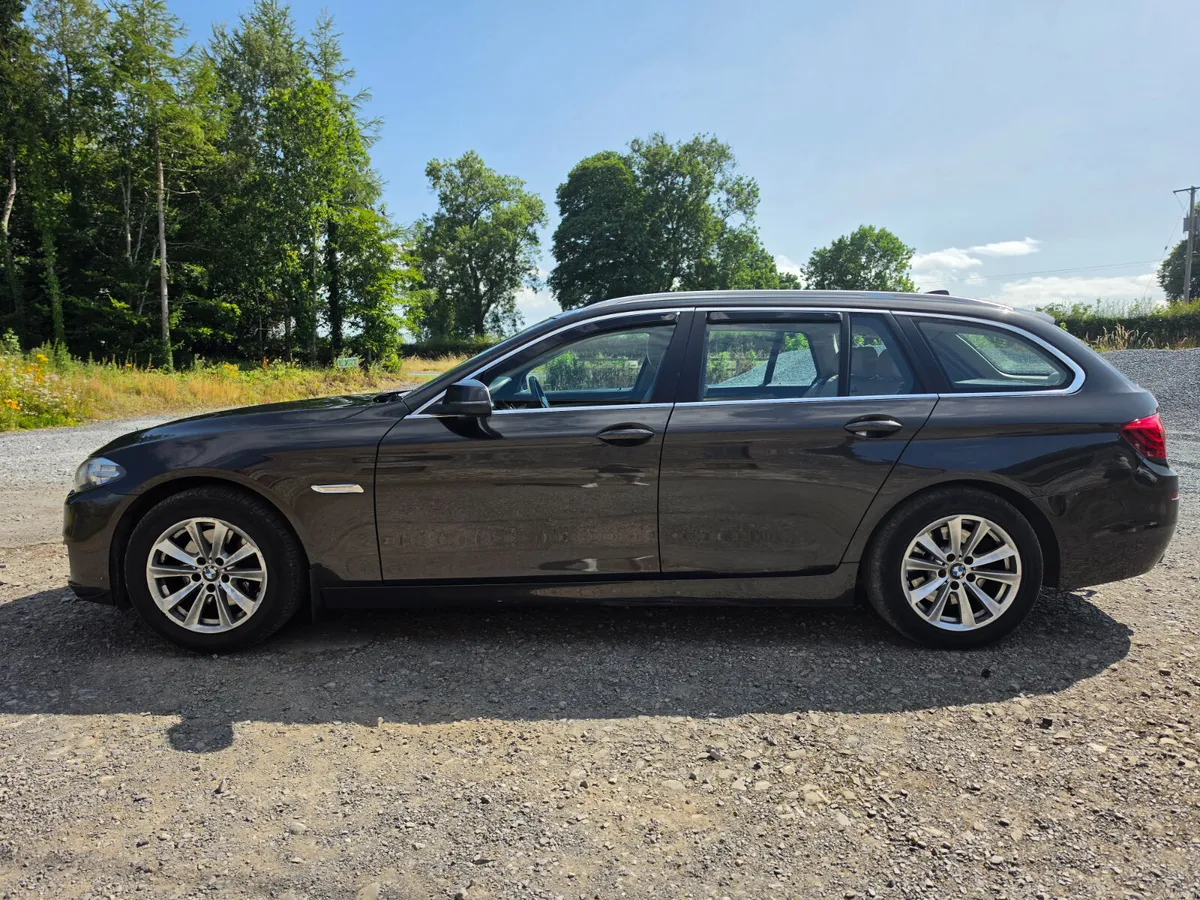 BMW 5-Series 2014 - Image 5