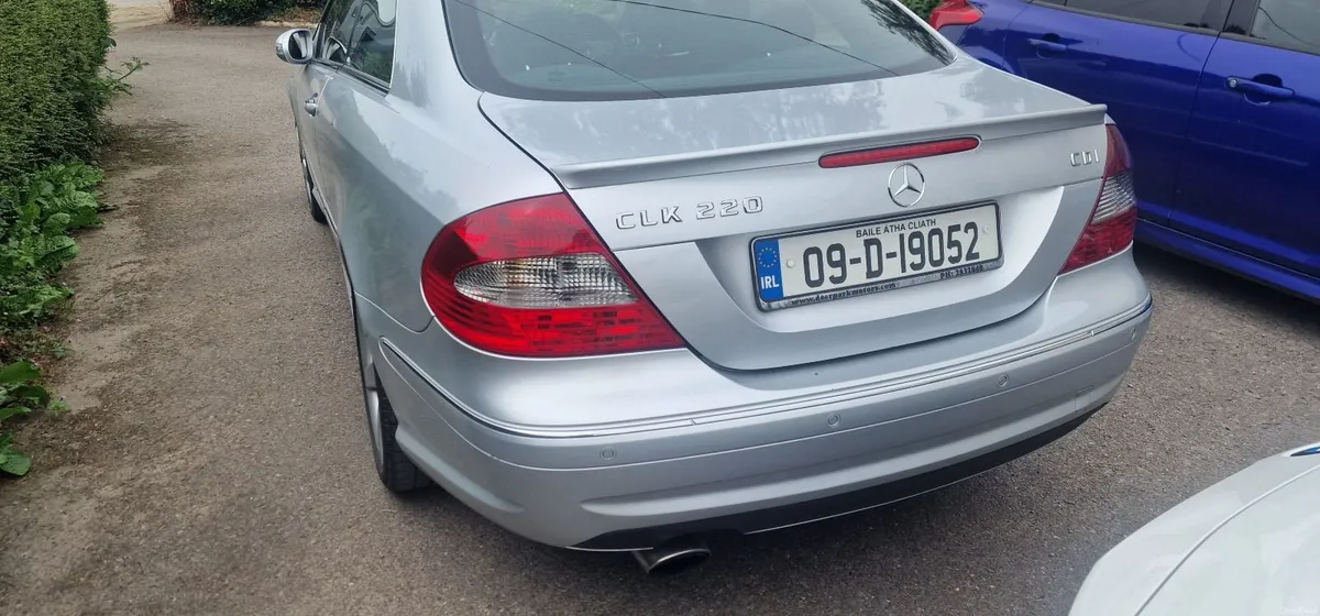 Mercedes-Benz CLK 2009 amg Coupe - Image 5