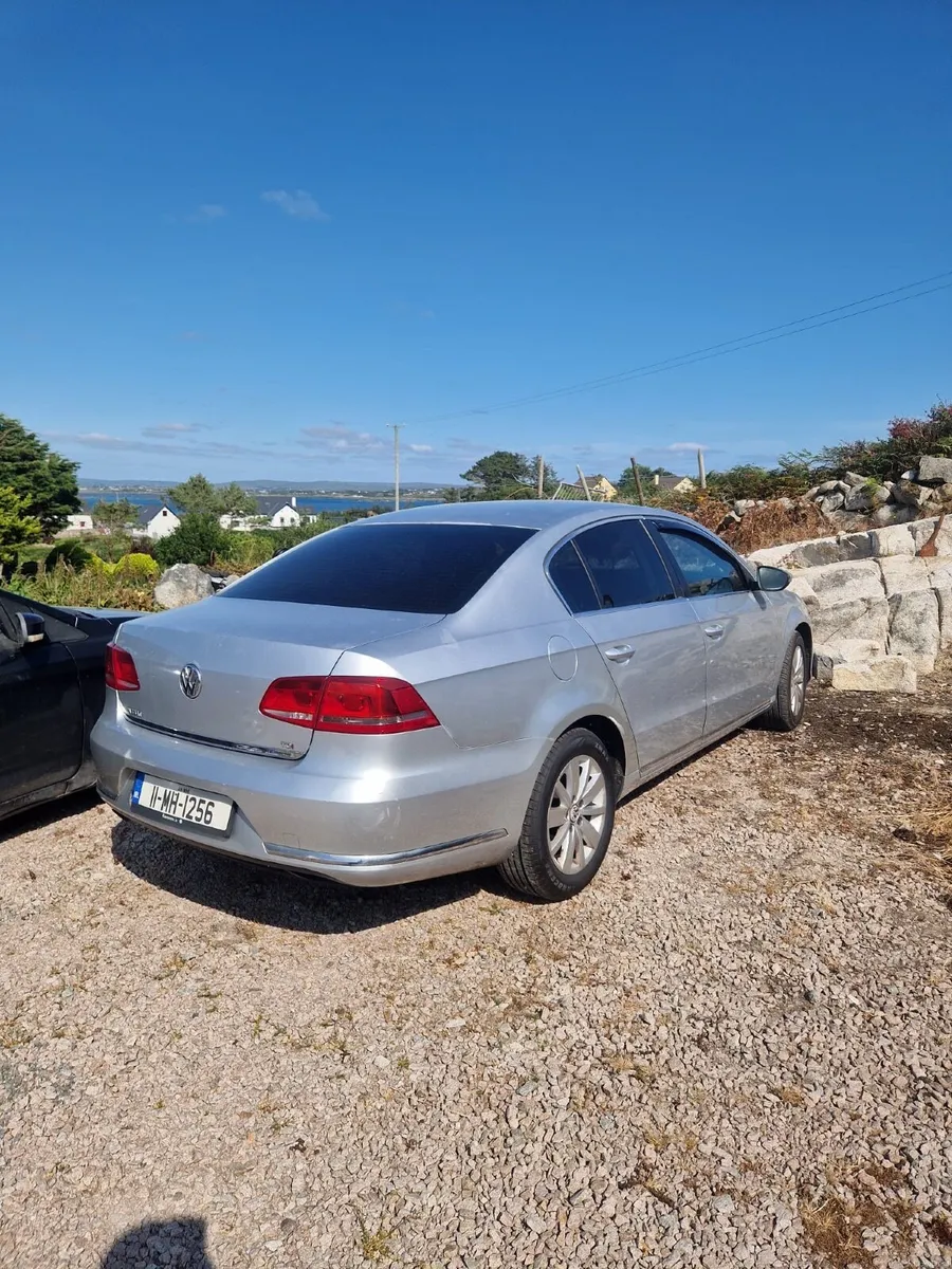 Volkswagen Passat 2011 - Image 3