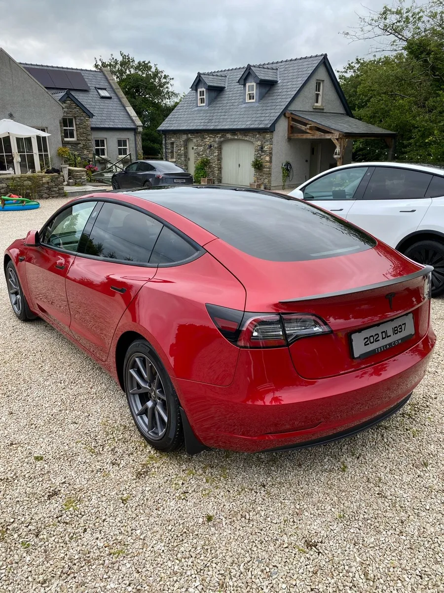 2020 Tesla Model 3 - Image 3