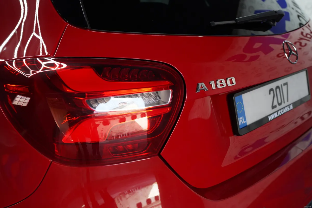 2017 MERCEDES A180 AUTO - Image 6