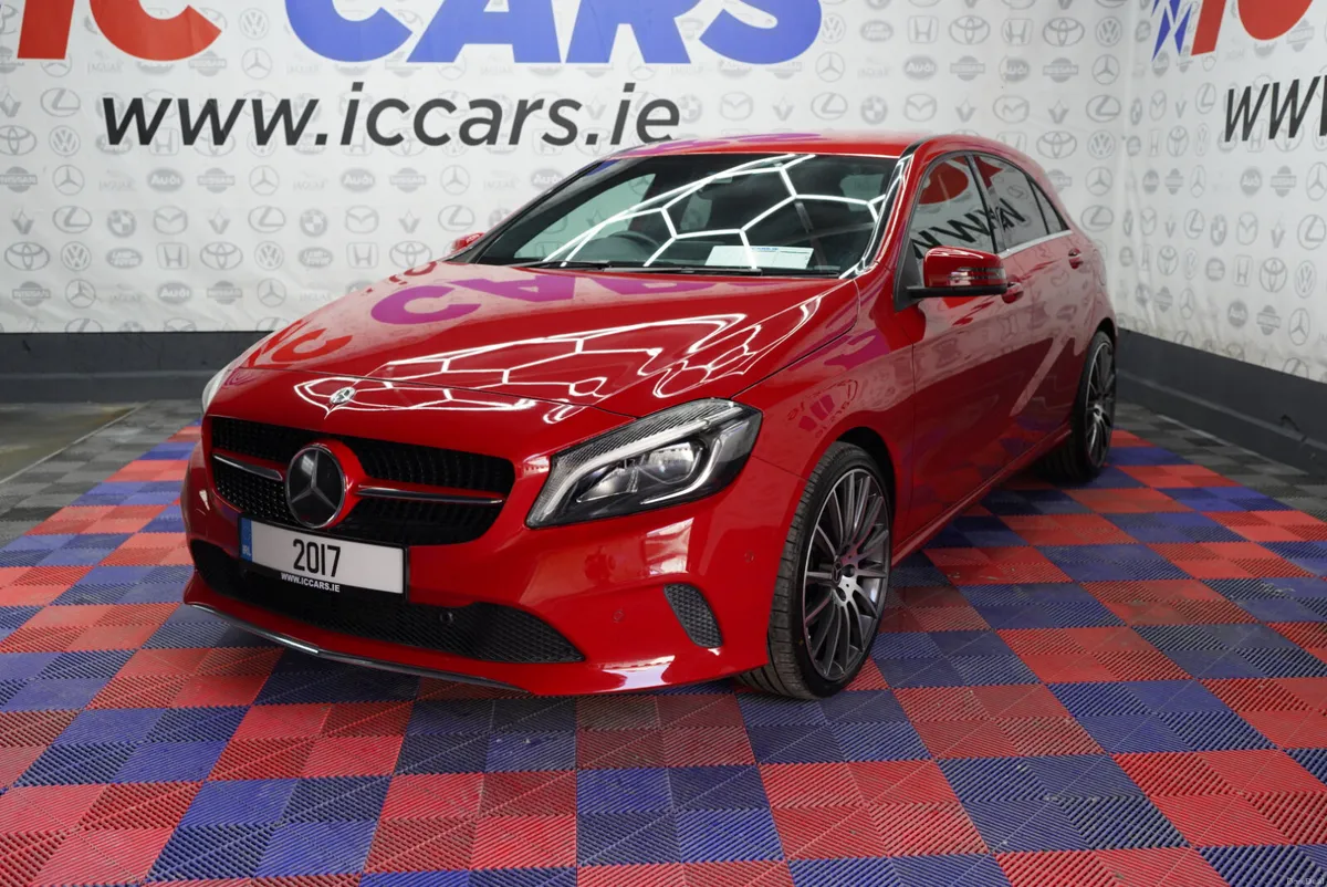 2017 MERCEDES A180 AUTO - Image 1