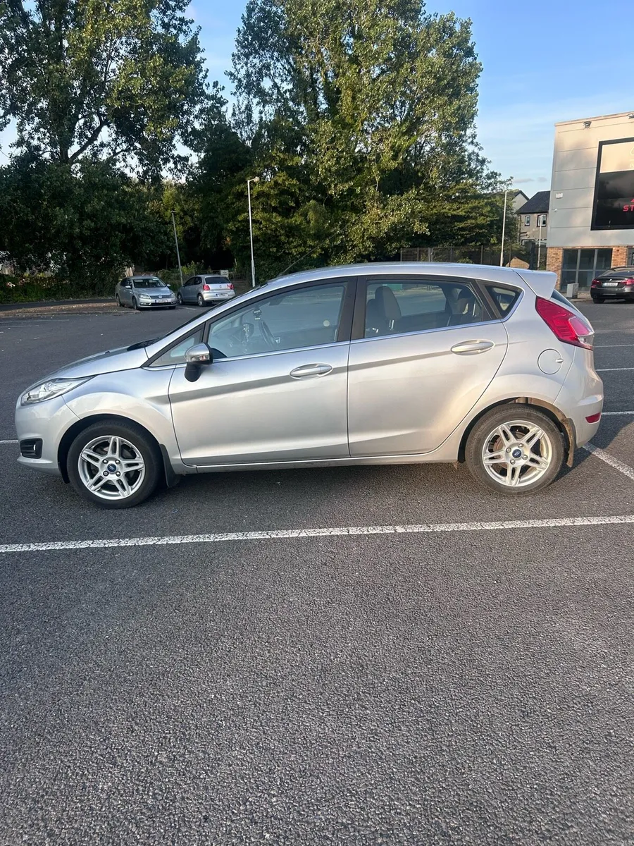 Ford Fiesta 2013 1.25 (titanium) - Image 4