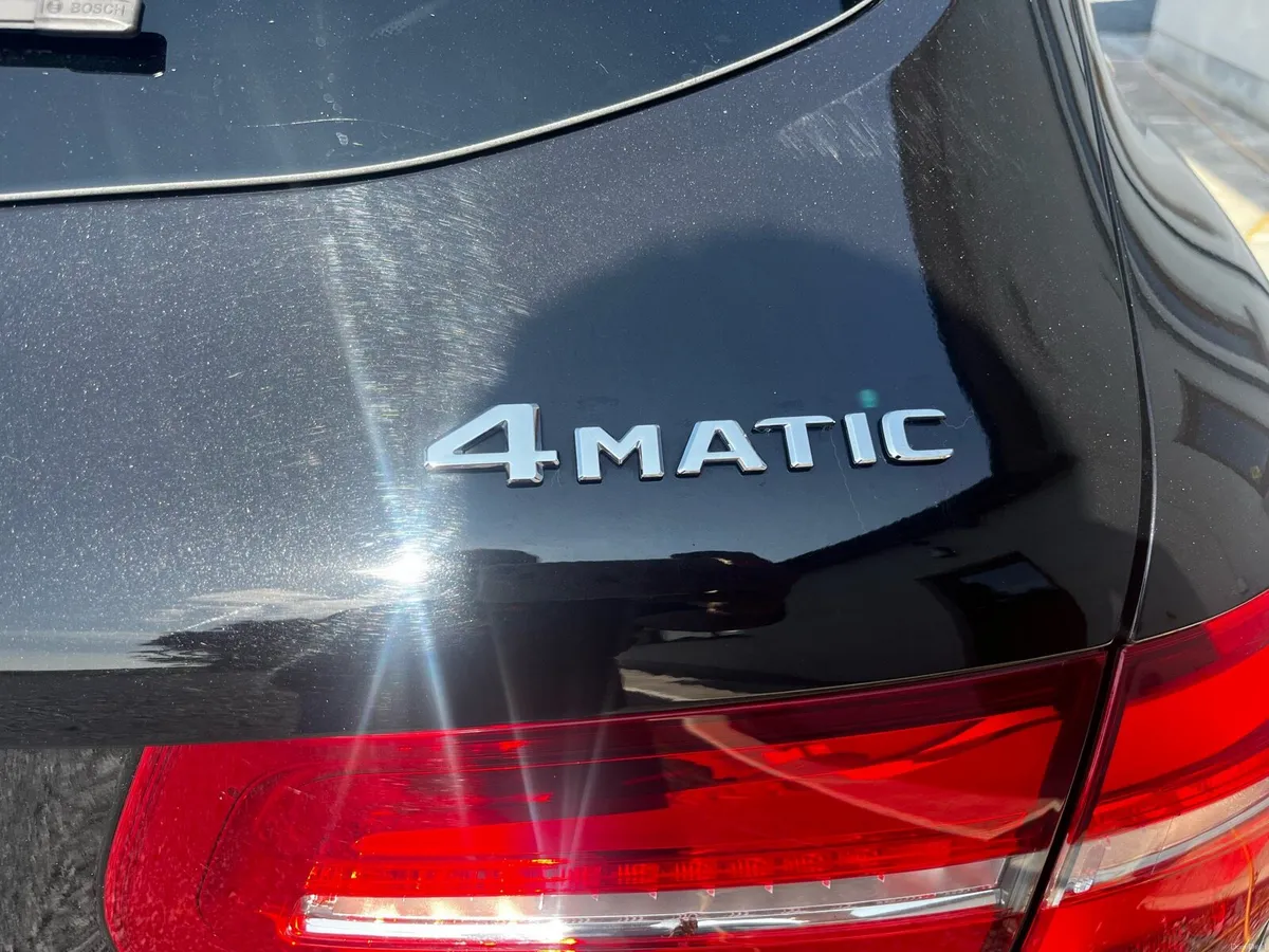 Mercedes Benz GLC 350d V6 Premium Plus AMG - Image 6