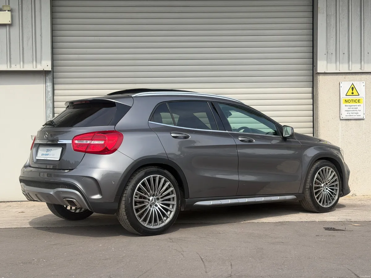 2017 Mercedes-Benz GLA180 1.6 AMG *pan roof* - Image 6