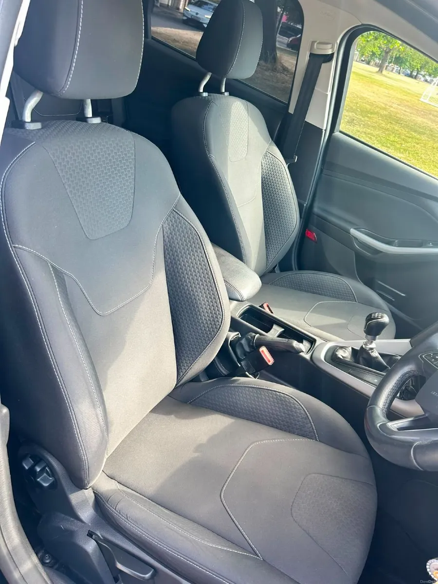 Ford Focus Zetec  2016 Diesel - Image 6