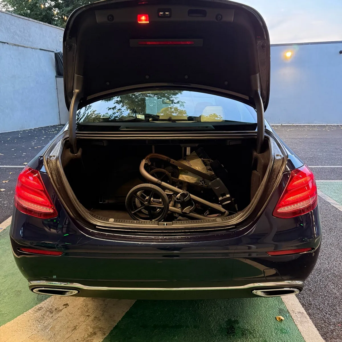 Mercedes e220d 2016 Avantgarde NCT 02/2028 - Image 5