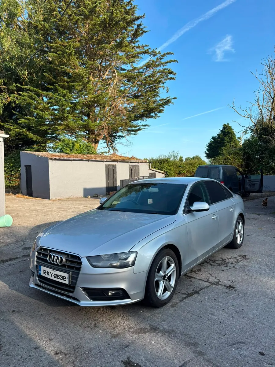 AUDI A4 SE 2.0 L TDI - Image 4