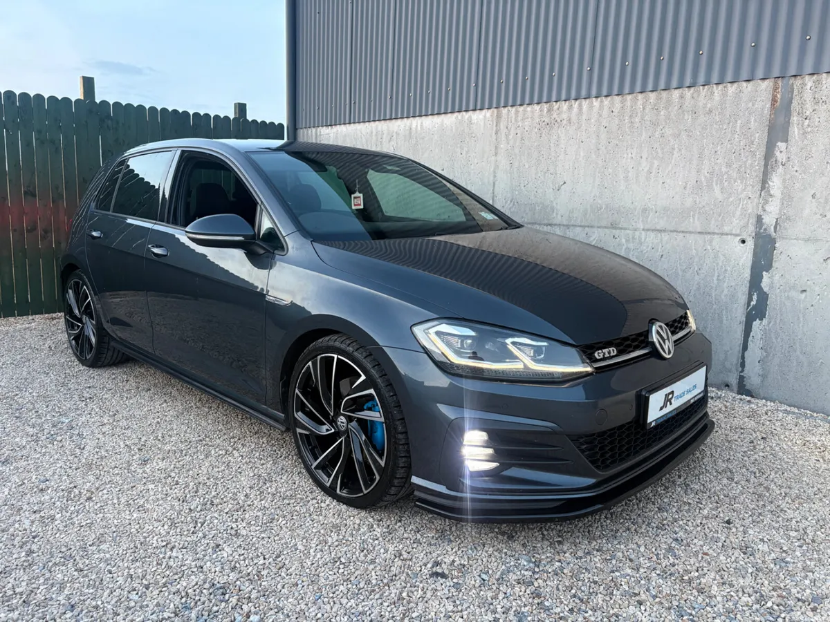 2017 Volkswagen Golf GTD DSG - Image 4