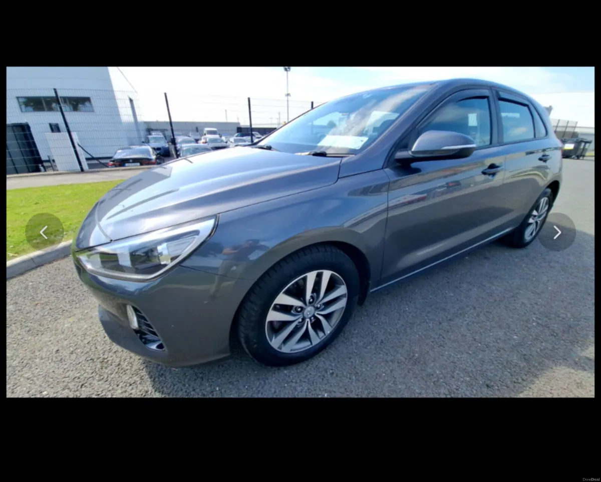 Hyundai i30 2017 1.6 CRDI AUTOMATIC - Image 4