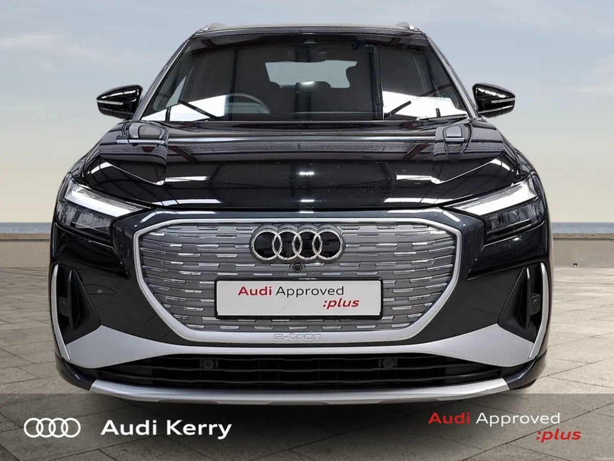 Audi Q4 e-tron E-TRON 45 S-LINE AUTOMATIC - Image 2