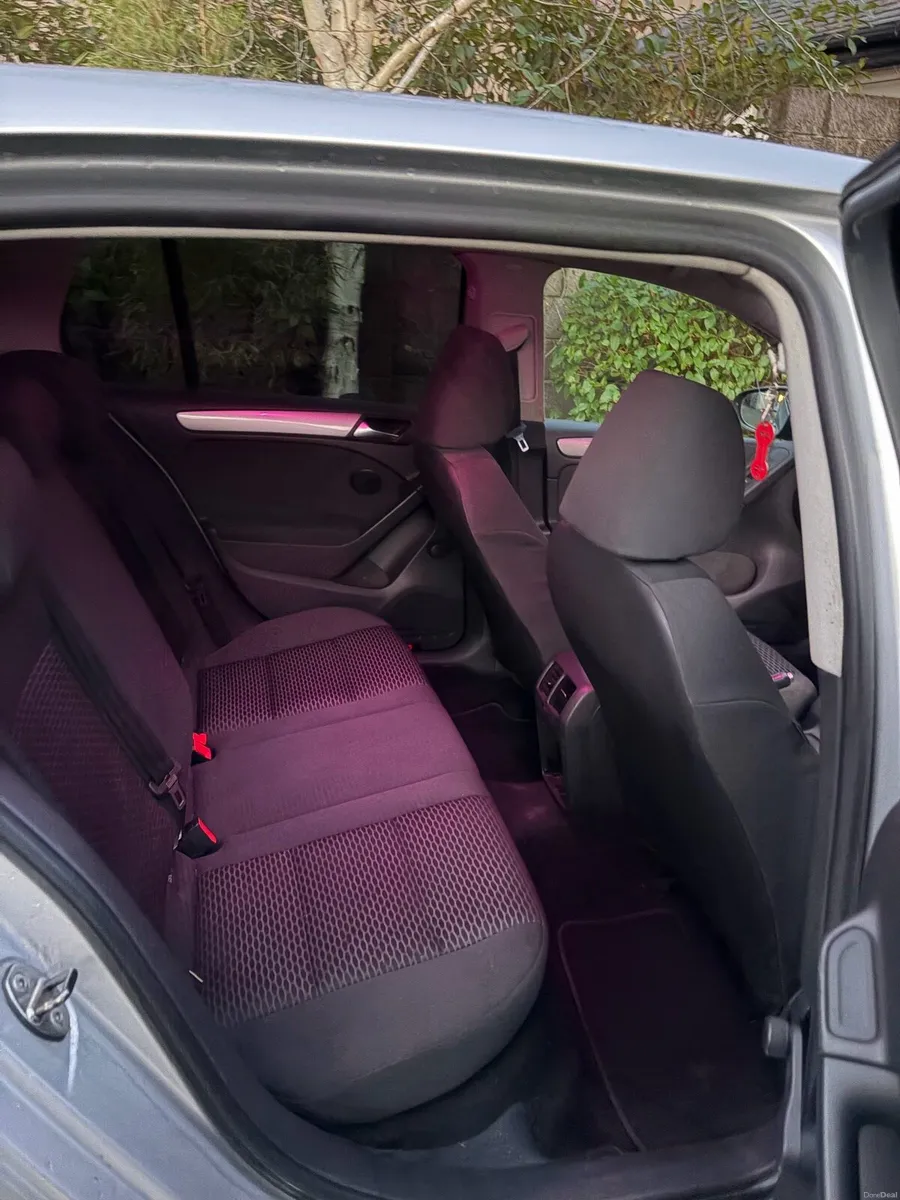 VW GOLF - Image 6