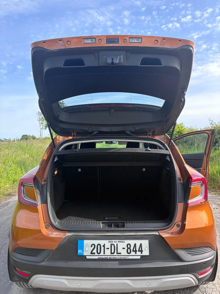 Renault Captur - Image 2