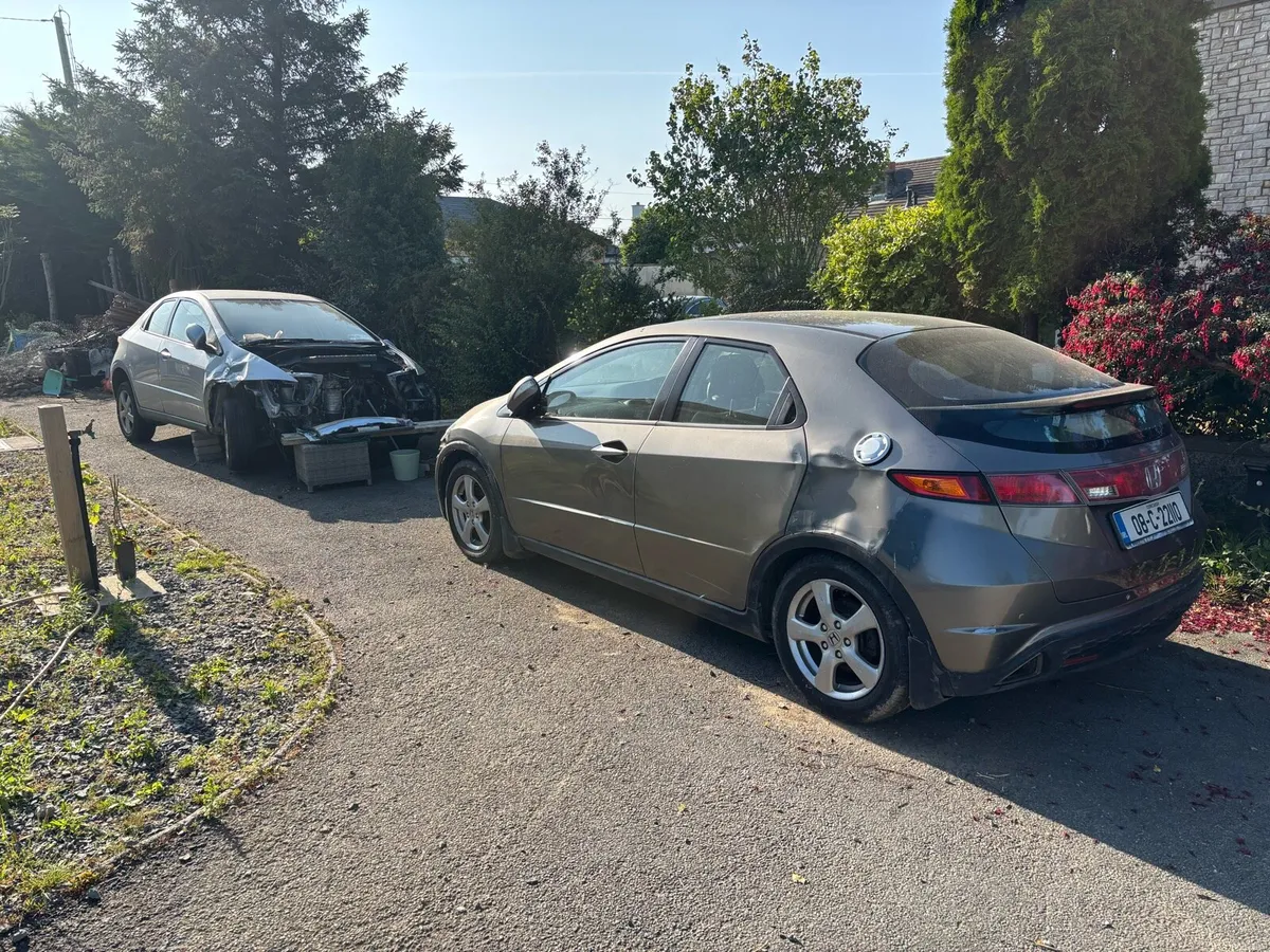 Honda Civic Exec. 1.8 i-VTEC –Two Cars– €3,250 ONO - Image 6