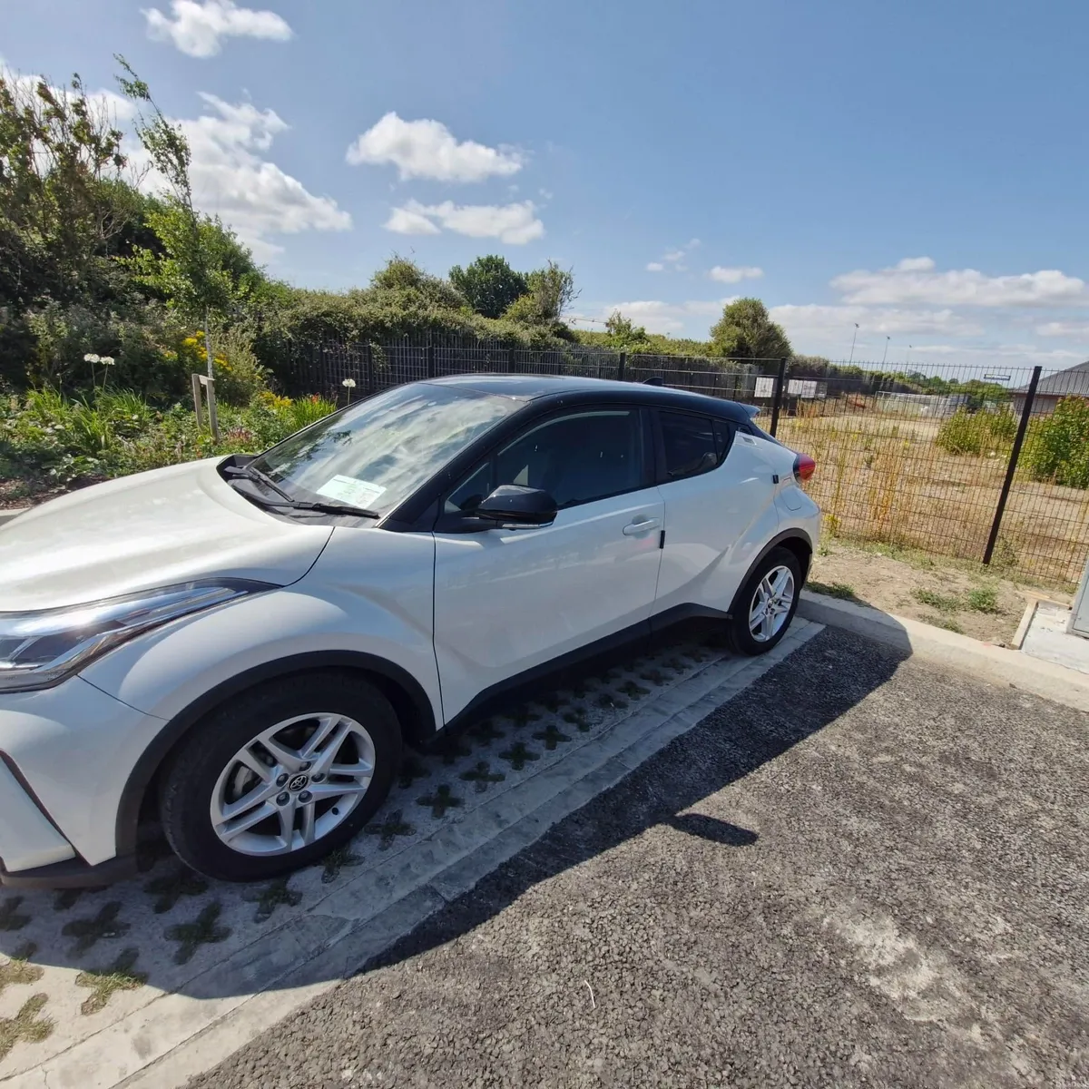 Toyota C-HR 2021 - Image 2